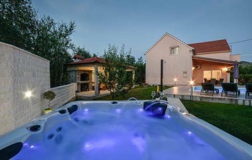 Villa Radosevic Near Split, Heated Pool
