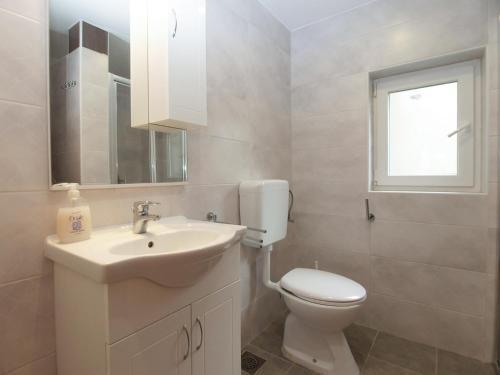 Apartments Valbandon 28