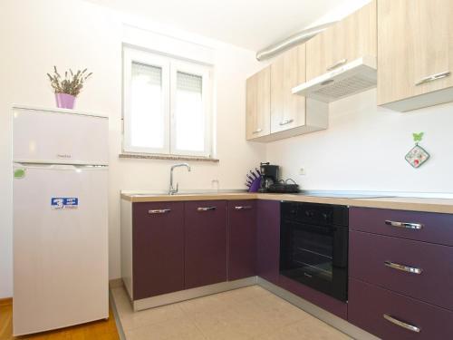 Apartments Majda 1932