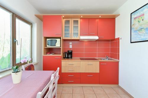 Apartments Valbandon With Pool 31
