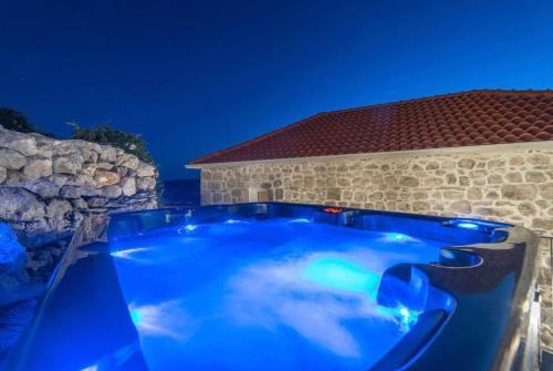 Villa White Pearl