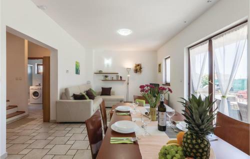 Three-bedroom Holiday Home In Fazana