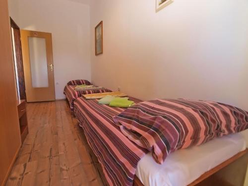 Apartments Fazana 774