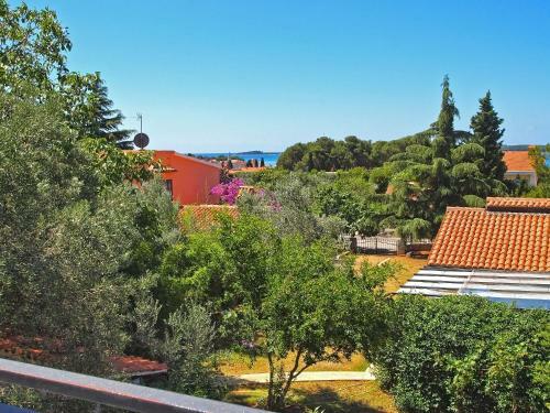Apartments Fazana 774