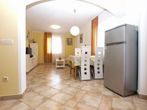 Apartment Valbandon 1780