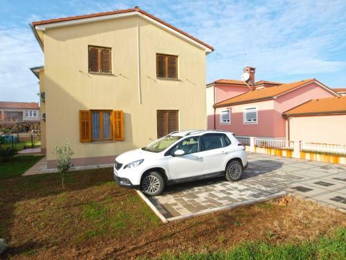 Apartment Valbandon 1780