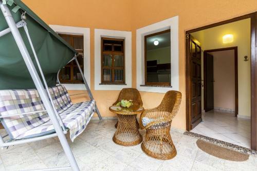 Apartments Mir - 50m From The Sea