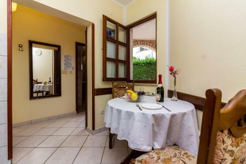 Apartments Mir - 50m From The Sea