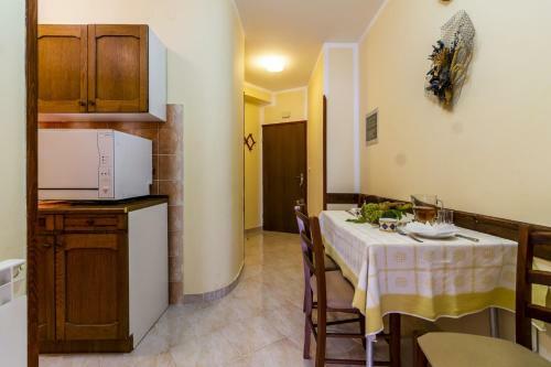 Apartments Mir - 50m From The Sea