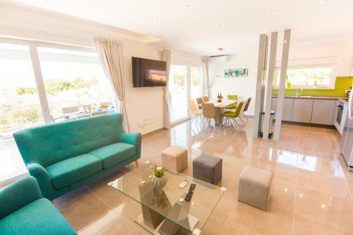 Villa Horizont With Sea View