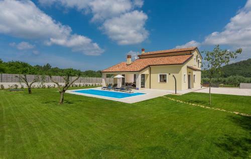 Villa Giovanna Fuskulin With Pool