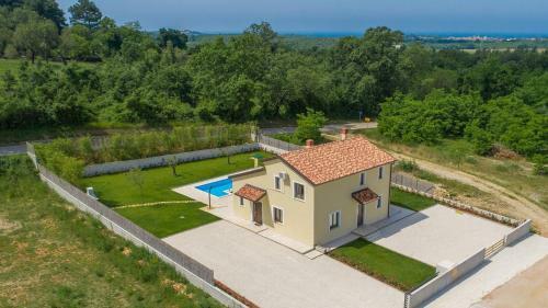 Villa Giovanna Fuskulin With Pool