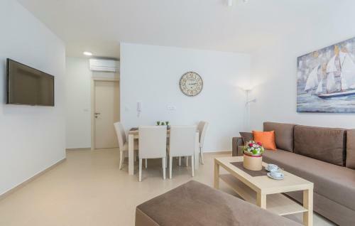 Hostal Apartments Hana In Funtana