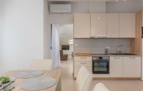 Hostal Apartments Hana In Funtana