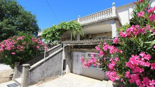 Hostal Apartments Diva