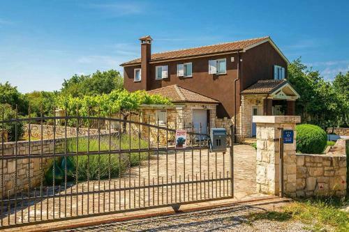 Villa Simone Gradina