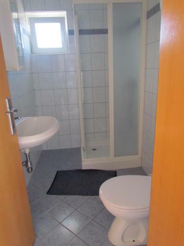 Hostal Holiday House Damir