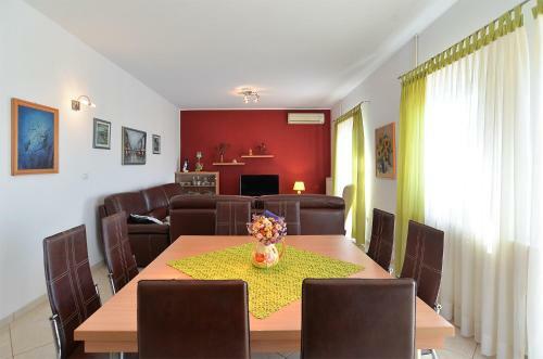 Apartment Vesna 2064