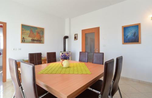 Apartment Vesna 2064