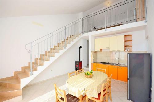 Apartments Edi