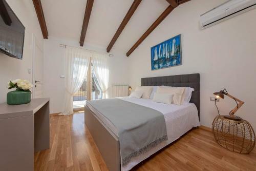 Villa Mercedes
