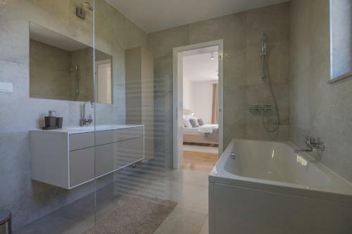 Villa With Pool Melita