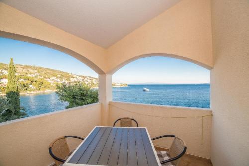 Apartments Villa Sea 1838