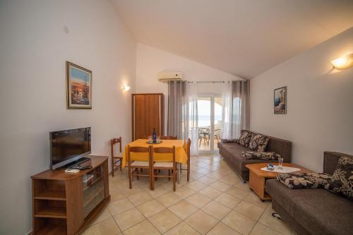 Apartments Villa Sea 1838
