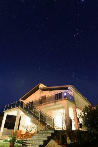 Holiday House Elashome