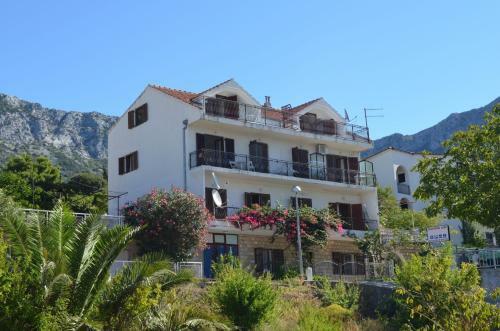 Apartments Jozo - 150 M From Beach