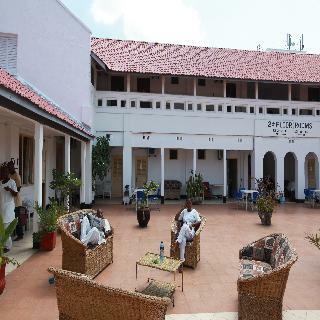 New Palm Tree Hotel