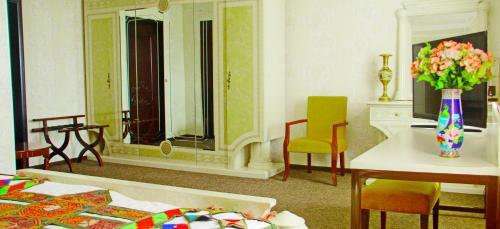 Richman Hotel