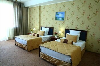 Hotel Golden Dragon