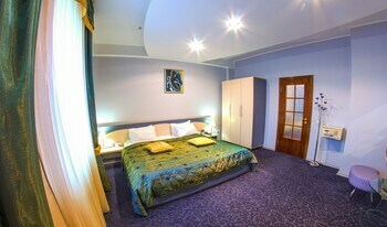 Hotel Golden Dragon