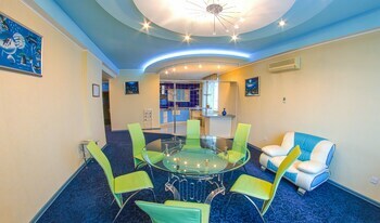 Hotel Golden Dragon