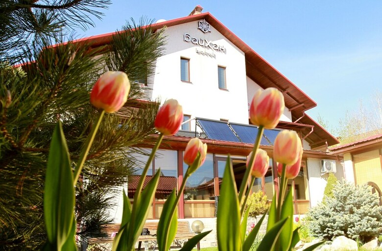 Baikhan Hotel