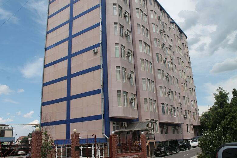 Golden Dragon Aparthotel