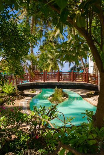 Hotel Sarova Whitesands Beach Resort & Spa
