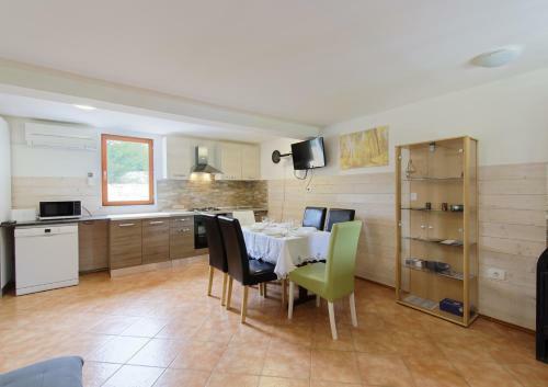 Holiday Home Sunny Twins