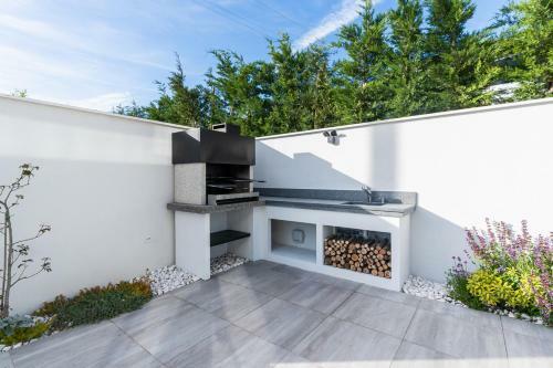 Hillside Villa