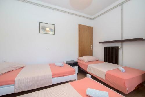 Apartments And Rooms Nikol