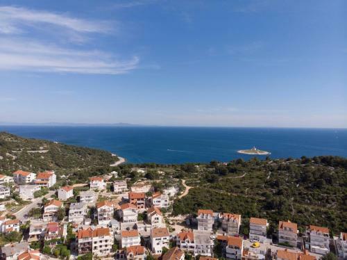 Apartments And Rooms Nikol