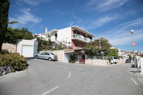 Apartments And Rooms Nikol