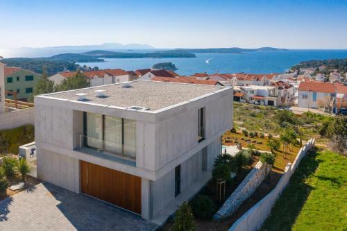 Villa Hvar Diamond With Infinity Pool
