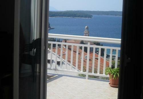 Hostal Apt And Room Dar - 400 M From Sea