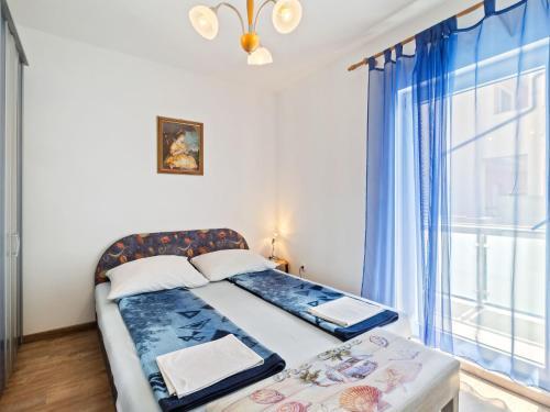 Simplistic Apartment In Jadranovo Near Sea Beach