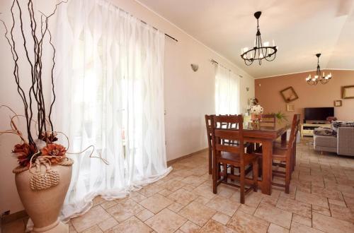 Jakici Villa Sleeps 6 Pool Air Con Wifi