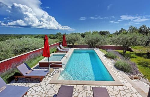 Jakici Villa Sleeps 6 Pool Air Con Wifi