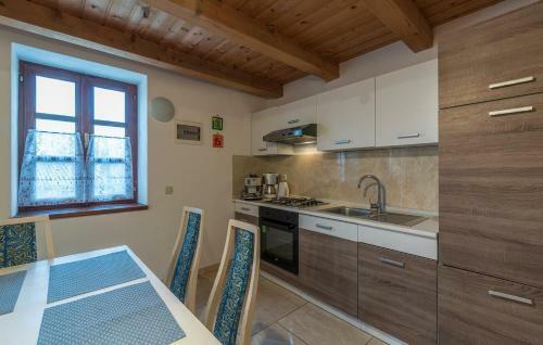Apartment Paulina In A Stone House
