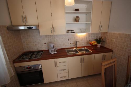 Apartamentos Brnic 2